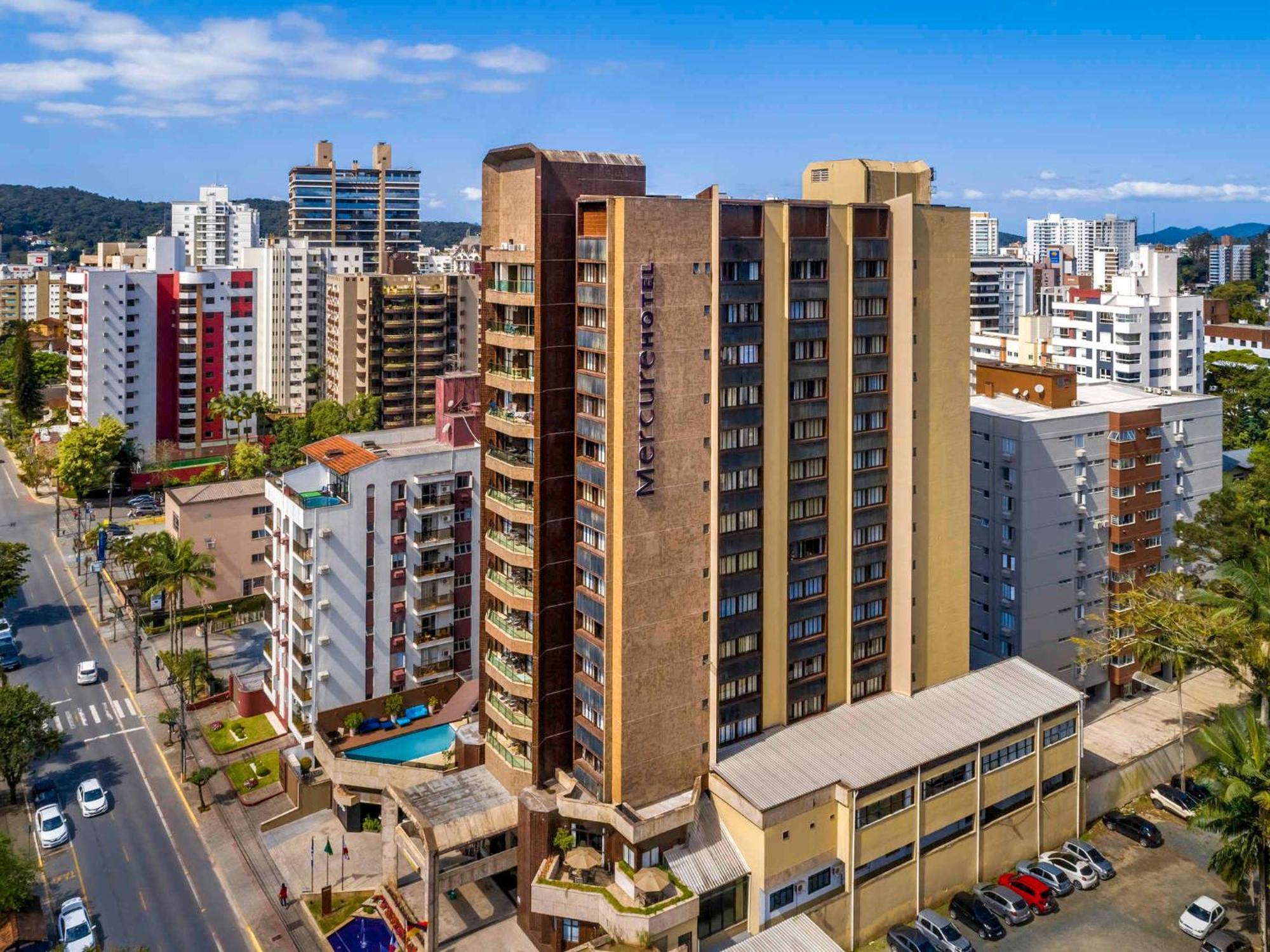 Apart Hotel Moderno Em Жоинвили Экстерьер фото