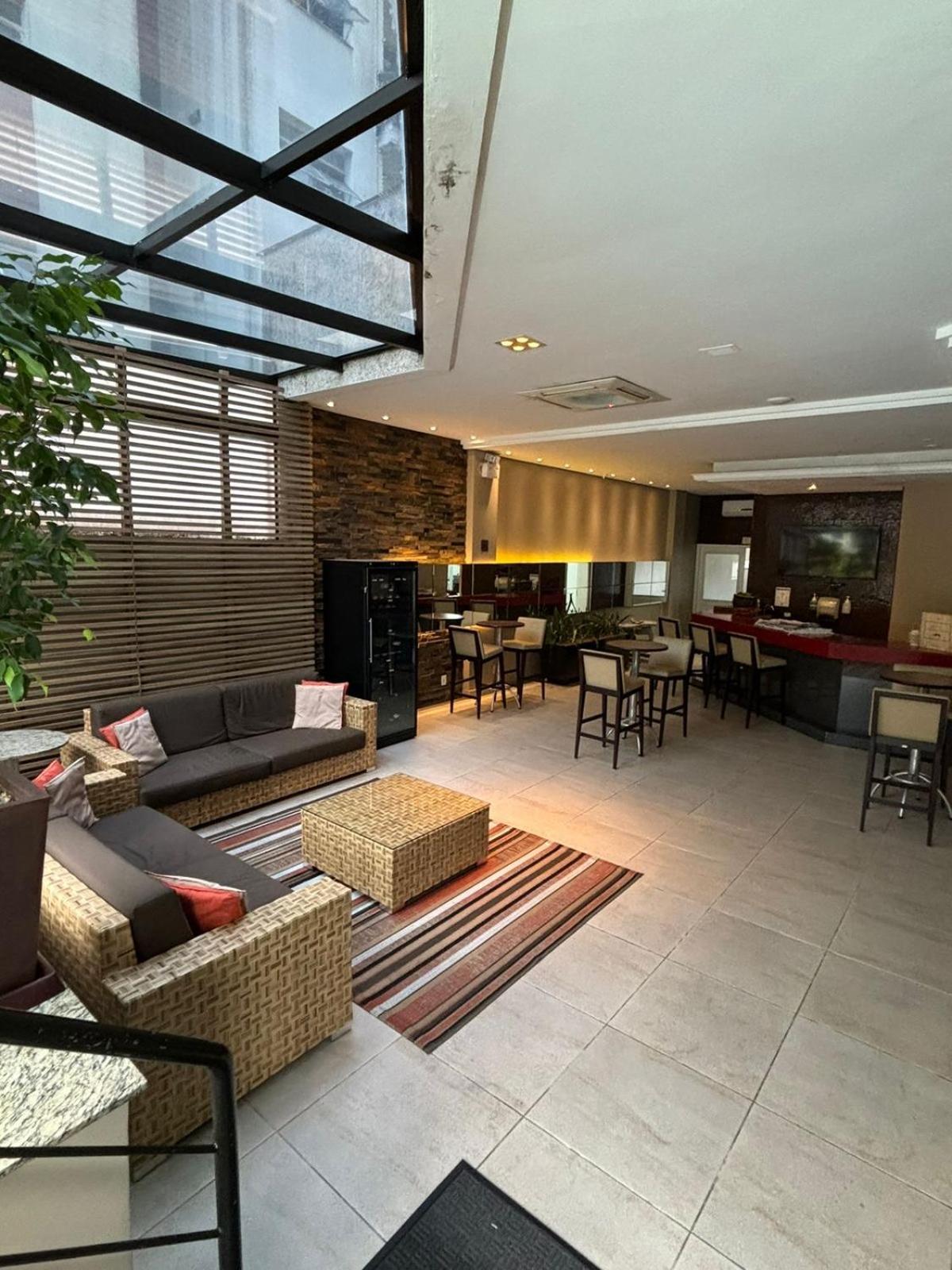 Apart Hotel Moderno Em Жоинвили Экстерьер фото