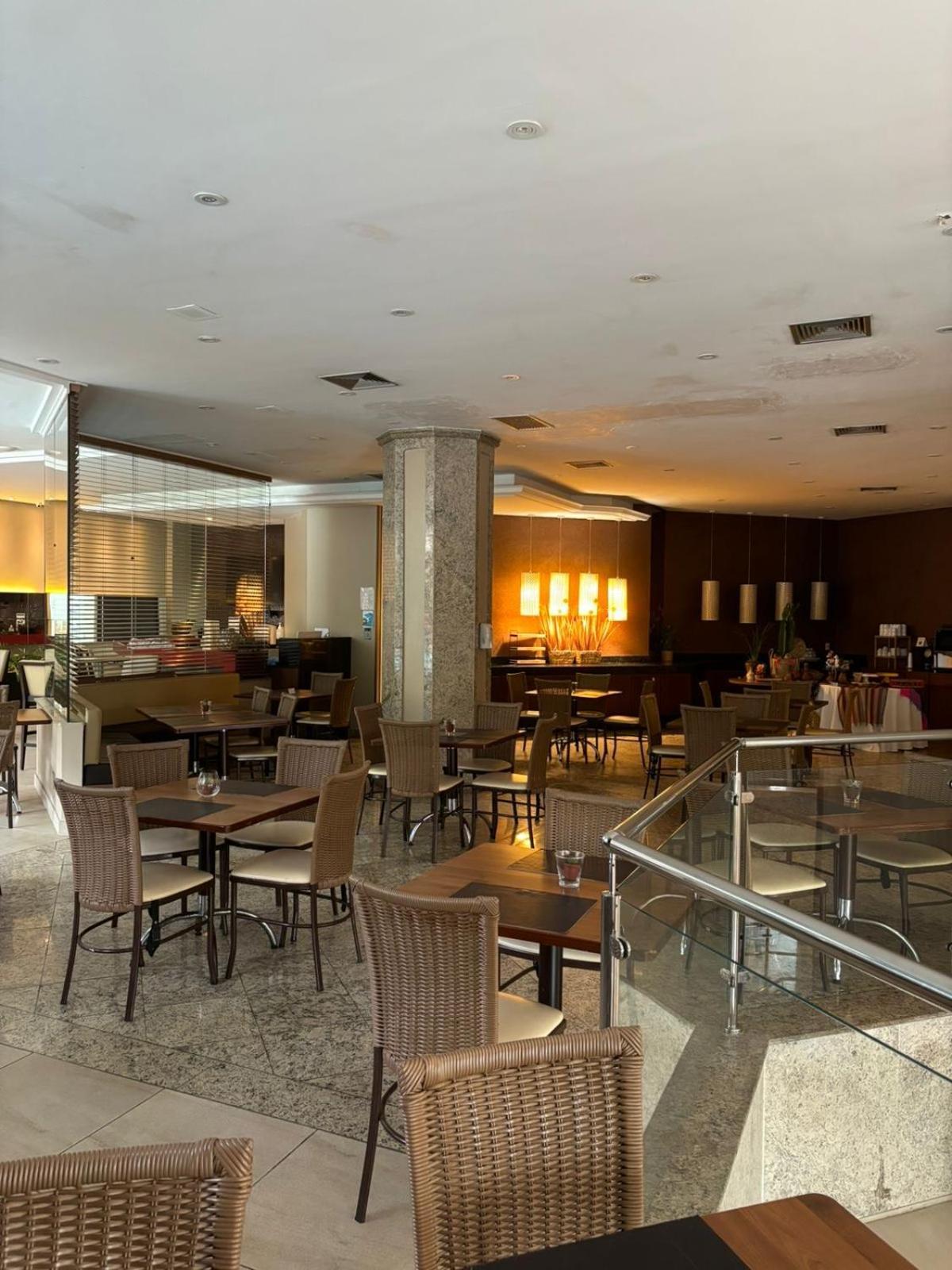 Apart Hotel Moderno Em Жоинвили Экстерьер фото